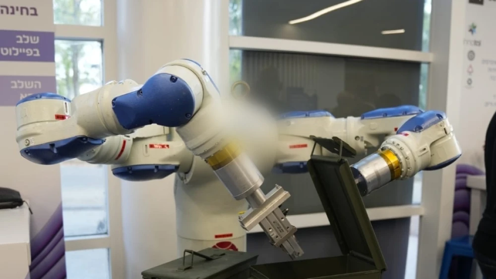 A robot in action displayed at the second annual Innotal Innovation Conference in Tel Aviv, on June 16, 2026. Credit: IDF.