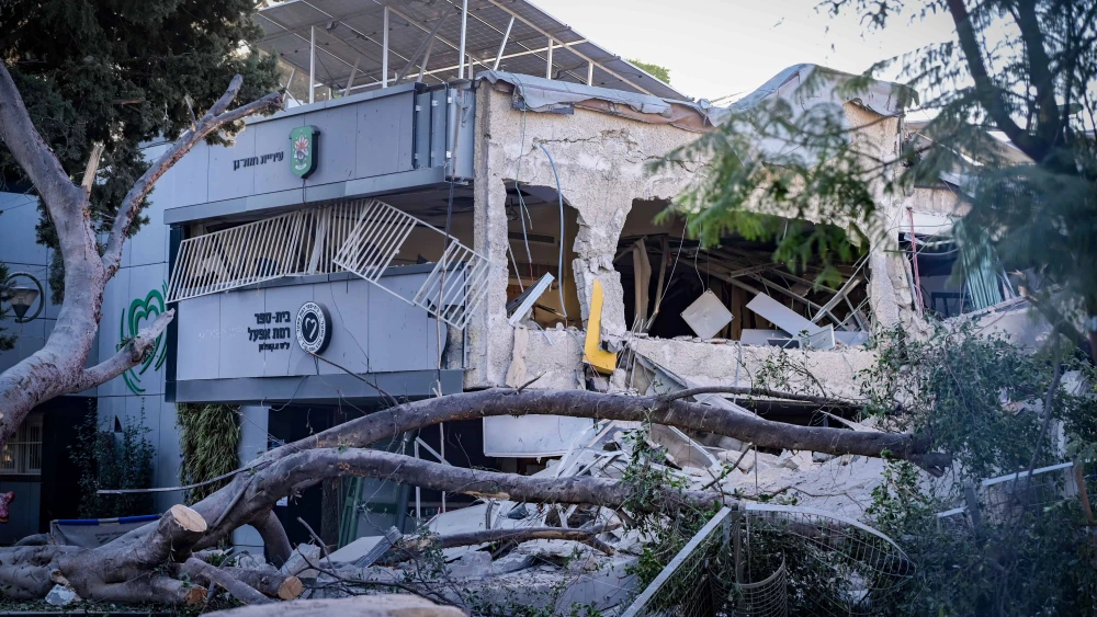 The damage caused by a ballistic missile fired from Yemen to a school in Ramat Gan, Israel, Dec. 19, 2024. Photo by Avshalom Sassoni/Flash90.