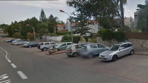 The street where National Unity Party Chairman Benny Gantz lives in Rosh Ha'ayin, east of Tel Aviv. Credit: Google Maps.