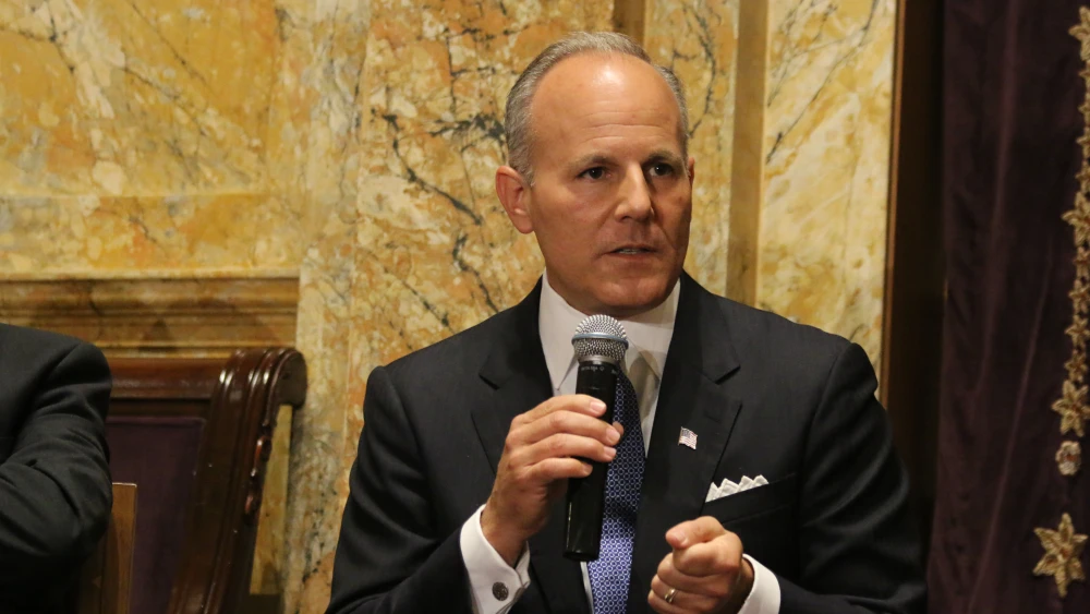 Special Envoy for Monitoring and Combating Anti-Semitism Elan Carr at a panel discussion on anti-Semitism in New York City on Sept. 10, 2019. Photo by Rhonda Hodas Hack.