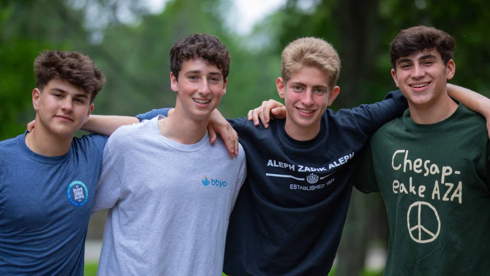 Members of the Aleph Zadik Aleph commemorate BBYO’s centennial celebration. Credit: Courtesy of BBYO.