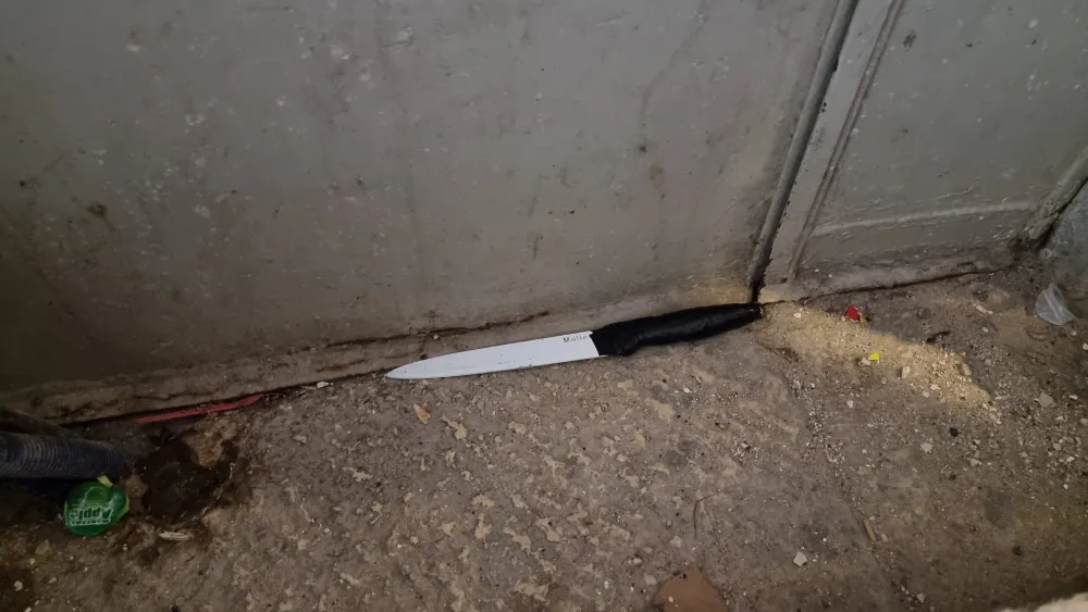 The knife used by a 14-year-old terrorist in a stabbing attack in Jerusalem's Old City, Feb. 13, 2023. Credit: Israel Police.