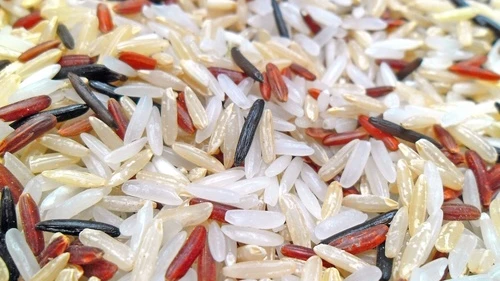 Rice, a form of kitniyot. Credit: Earth100 via Wikimedia Commons.