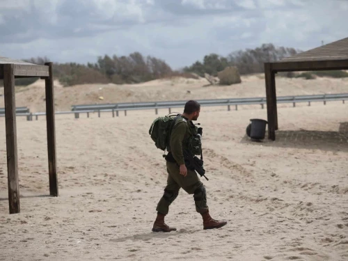 IDF soldiers guard Zikim Beach on the Gaza border, March 25, 2019. Photo by Hadas Parush/Flash90.