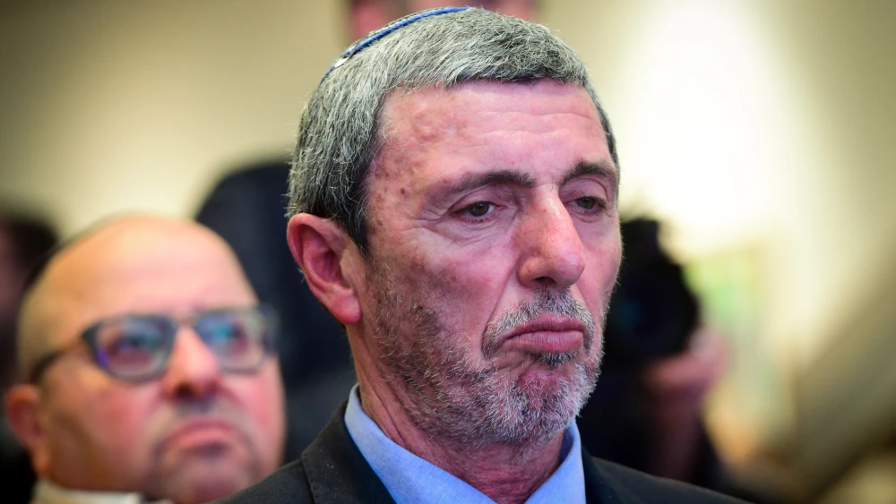 Jewish Home Party chairman Rabbi Rafi Peretz attends a conference in Ramat Gan of the Jewish Home Party to approve the party's upcoming union with Otzma Yehudit Party towards the upcoming general elections, Jan. 13, 2020. Photo by Flash90.