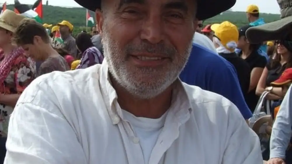 Ezra Nawi (pictured) of the pro-Palestinian NGO Ta'ayush was scrutinized in by Israeli Channel 2's investigative television program, "Uvda." Credit: Wikimedia Commons.
