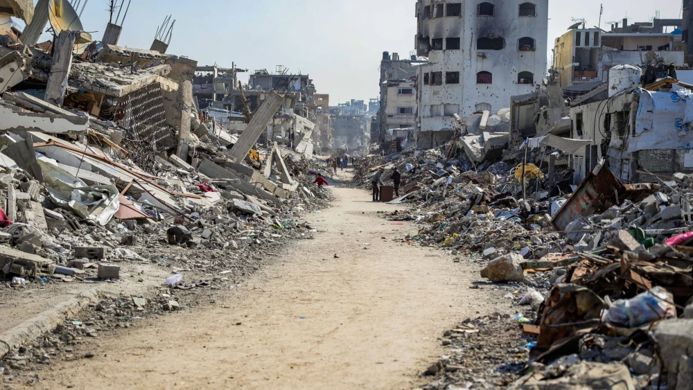 Palestinians Return to Destruction in Gaza