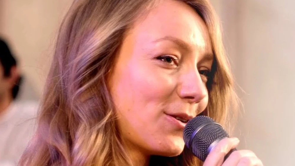Ukrainian-born singer Viktoria Leléka. Source: Screenshot.