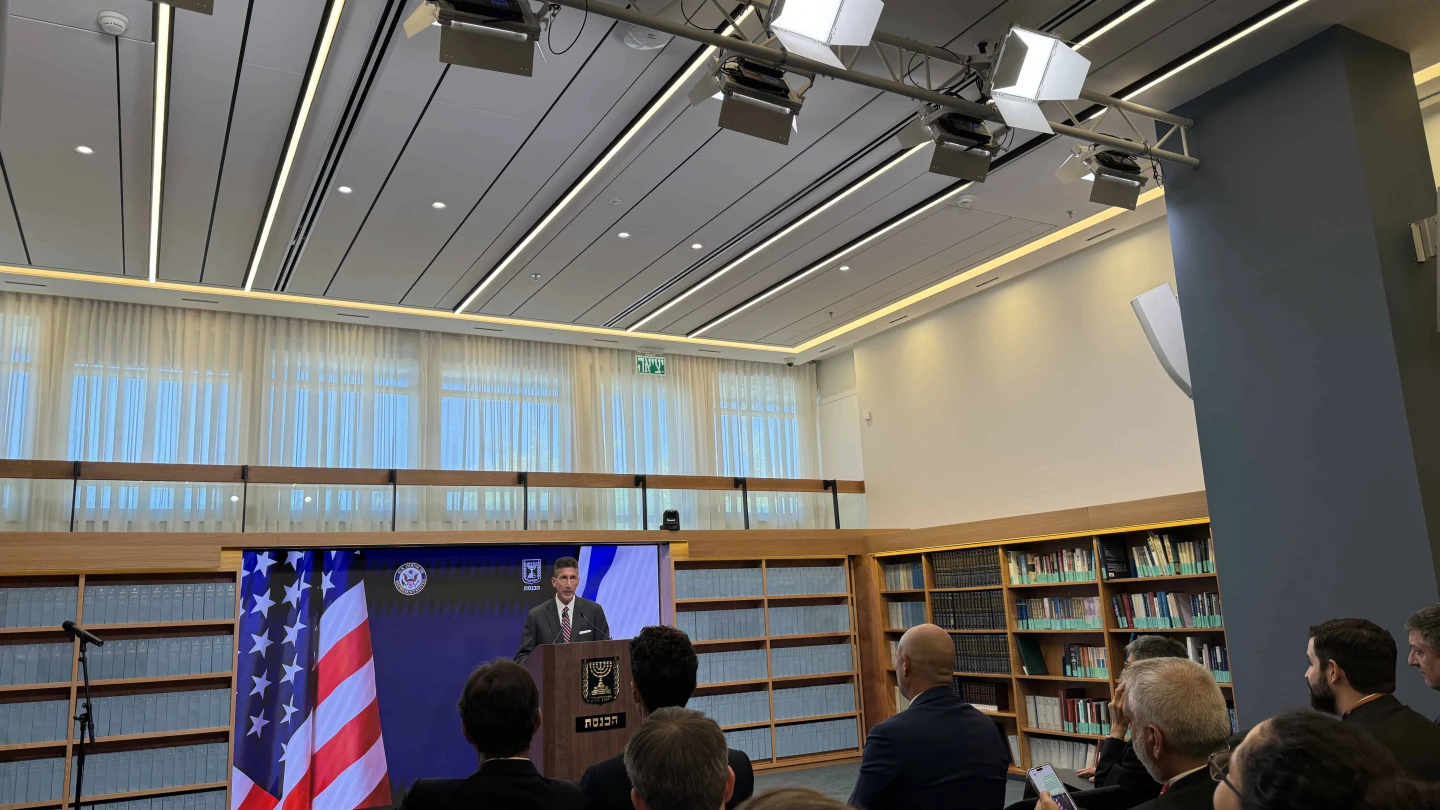 U.S. Congressman David Kustoff addresses the opening of the new friendship group.