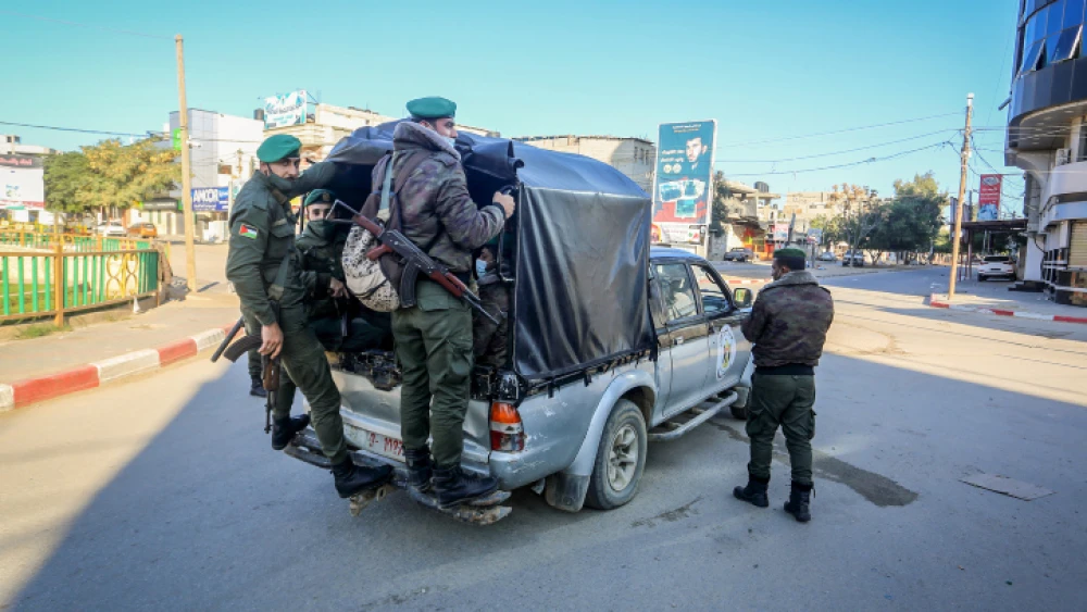 Palestinian security services deployed to enforce a COVID-19 curfew in Rafah in the southern Gaza Strip, on Dec. 25, 2020. Photo by Abed Rahim Khatib/Flash90.
