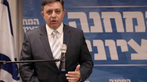 Israeli Labor Party leader Avi Gabbay at a press conference in Tel Aviv on Oct. 1, 2017. Credit: Tomer Neuberg/Flash90.