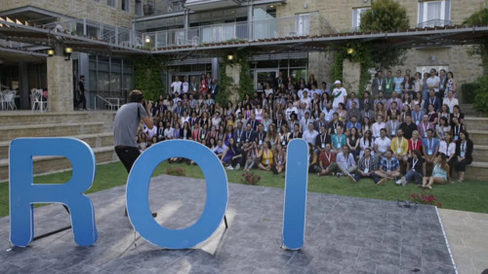 A group photo at the 2017 ROI Summit in Jerusalem. Credit: Snir Kazir.