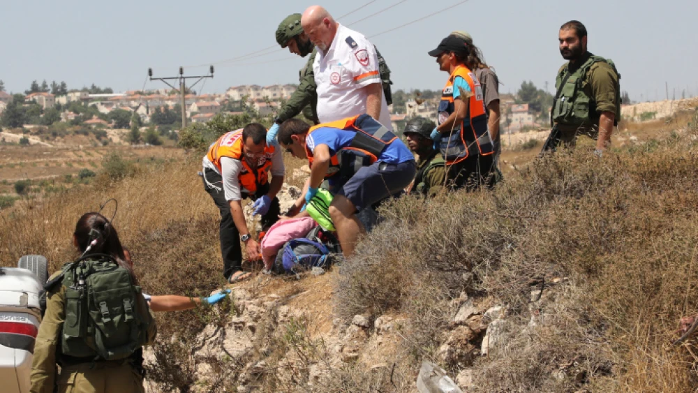 The scene of a terror attack near Elazar in Gush Etzion, Aug. 16, 2019. Photo by Gershon Elinson/Flash90.