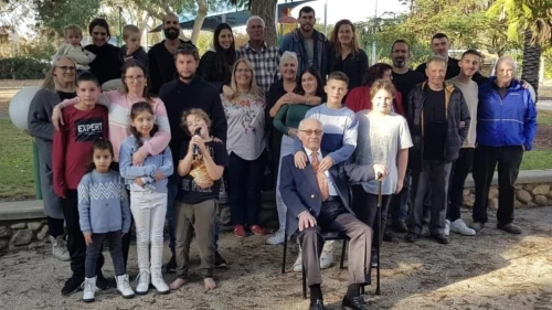 Moshe Ridler celebrates his 90th birthday with family members. Credit: Courtesy.