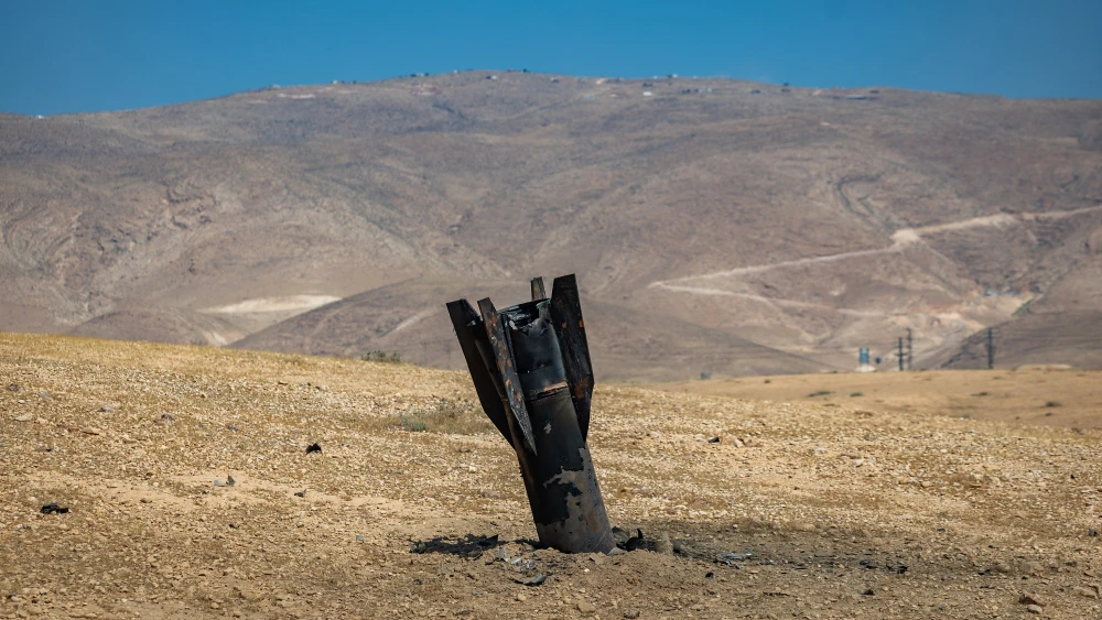 Part of an Iranian ballistic missile lodged in the desert near Vered Yeriho in Judea and Samaria, after being fired toward Israel, June 8, 2026. Photo by Chaim Goldberg/Flash90.