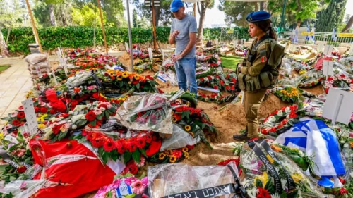 The graves of Israeli soldiers killed during Israel's war with Hamas, at Mout Herzl military cemetery in Jerusalem, Oct. 14, 2023. Photo by Yossi Zamir/Flash90.