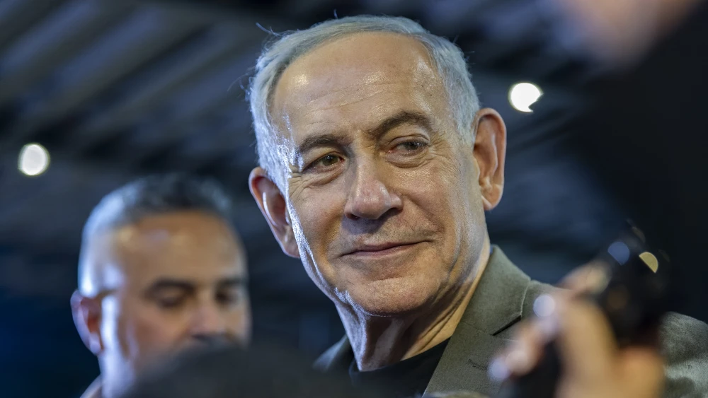 Israeli Prime Minister and Likud party chairman Benjamin Netanyahu visits supporters in the northern Israeli city of Haifa, ahead of Israel’s upcoming general elections, Oct. 14, 2026. Photo by Sharon Leibel/Flash90.