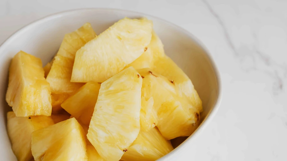 Pineapple chunks. Credit: Karolina Grabowska/Pexels.