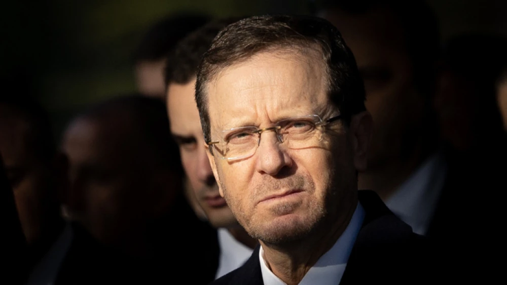 Israeli President Isaac Herzog attends the funeral of former Knesset Speaker Shevah Weiss at the Mount Herzl Cemetery in Jerusalem, Feb. 5, 2023. Photo by Yonatan Sindel/Flash90.
