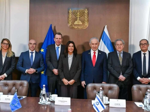 Israeli Prime Minister Benjamin Netanyahu and Transportation Minister Miri Regev (third and fourth from right) pose with European lawmakers at the Prime Minister's Office in Jerusalem, Israel on Jan. 25, 2026. Photo credit: Kobi Gideon/GPO.