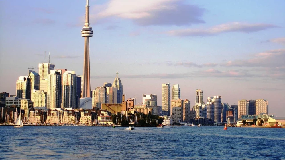 Skyline in Toronto, Canada. Credit: Pixabay.
