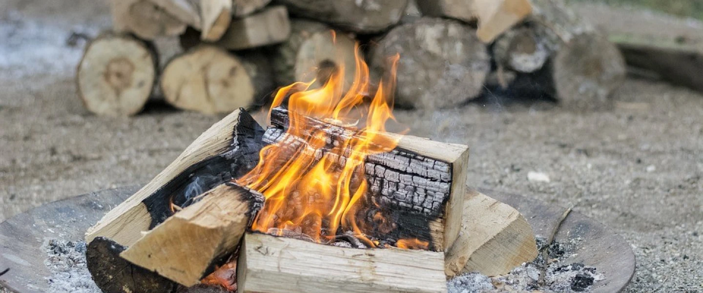 Fire pits come in all shapes and sizes. Credit: Pixabay.