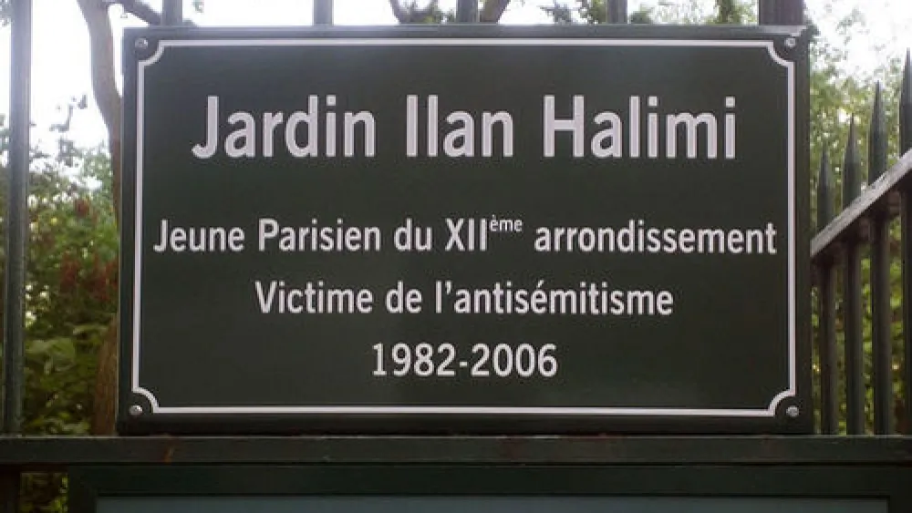 A plaque in Paris at a garden in memory of Ilan Halimi, a French Jew who was kidnapped and murdered in 2006. Credit: Poulpy via Wikimedia Commons.