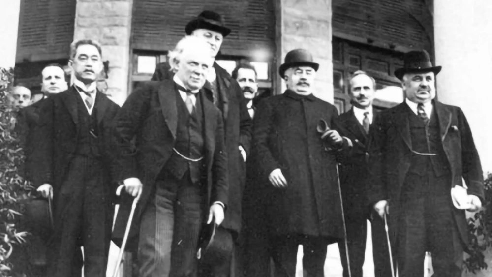 Delegates to the San Remo Conference in Italy on April 25, 1920. Credit: Wikimedia Commons.