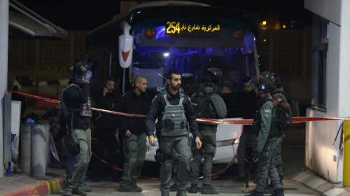 A Border Police officer is critically hurt in a stabbing at the Shuafat checkpoint in northeastern Jerusalem, Feb. 13, 2023. Photo by Yonatan Sindel/Flash90.