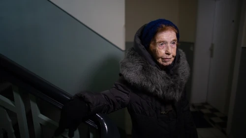 Eve Kugler exploring her childhood home at Reilstraße 18 in Halle, Germany. Credit: Courtesy.