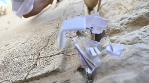 Notes are removed from the Western Wall ahead of Rosh Hashanah, Sept. 10, 2023. Photo by Yoav Dudkevitch/TPS.
