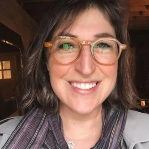 Mayim Bialik. Source: Twitter.