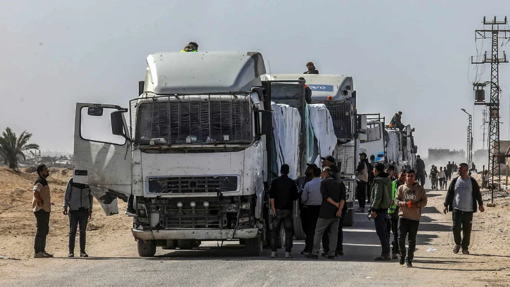 Aid supplies enter Gaza through the Rafah Crossing with Egypt, Feb. 1, 2026. Photo by Abed Rahim Khatib/Flash90.