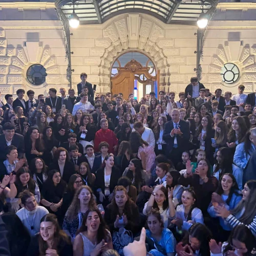 Some 300 Jewish teenagers from Israel and the Diaspora gather in Budapest for the first World Jewish-Zionist Youth Congress, Nov. 3, 2025. Credit: Israeli Ministry of Education.