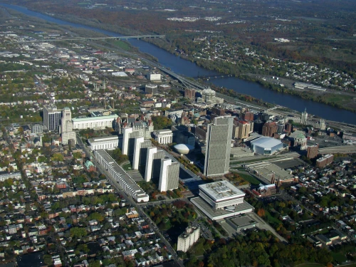 Aerial view of the Hudson River and the city of Albany, the capital of New York. Credit: Karthikc123 via Wikimedia Commons.