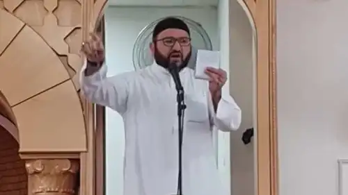 Fadi Abu Shkhaydam, seen here delivering a sermon in 2020, killed one Israeli and wounded four others in Jerusalem's Old City on Nov. 21, 2021, before being shot and killed by Israeli security forces. Credit: MEMRI.