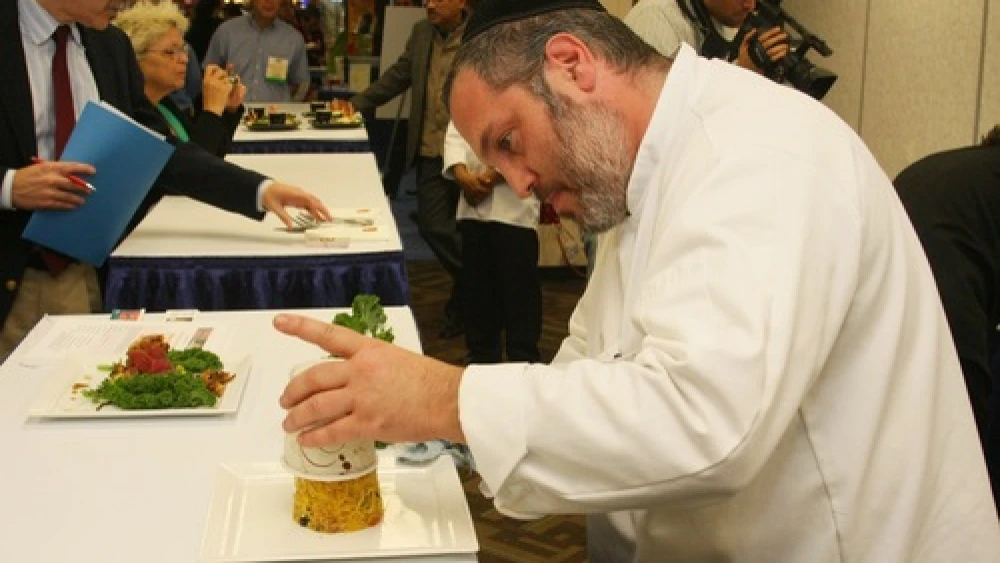 Click photo to download. Caption: An exhibitor at Kosherfest in Secaucus, NJ. Credit: Kosherfest