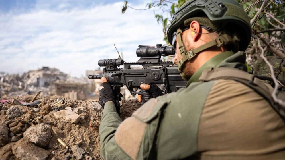Israeli troops operating in the Hamas-ruled Gaza Strip, Dec. 17, 2023. Credit: IDF.