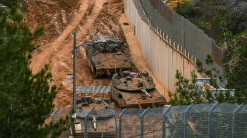 Soldados israelíes son vistos a lo largo de la frontera israelí con el Líbano en el norte de Israel, el 2 de marzo de 2026. Foto de Ayal Margolin/Flash90.