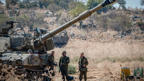 Israel Defense Forces artillery units deployed near the Lebanese border outside Kiryat Shmona, Sept.1, 2019. Photo by Basel Awidat/Flash90.