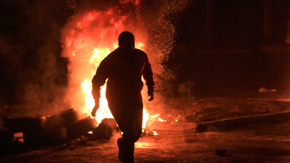Palestinians block the streets leading to Joseph's Tomb in Nablus, Dec. 21, 2022. Photo by Nasser Ishtayeh/Flash90.