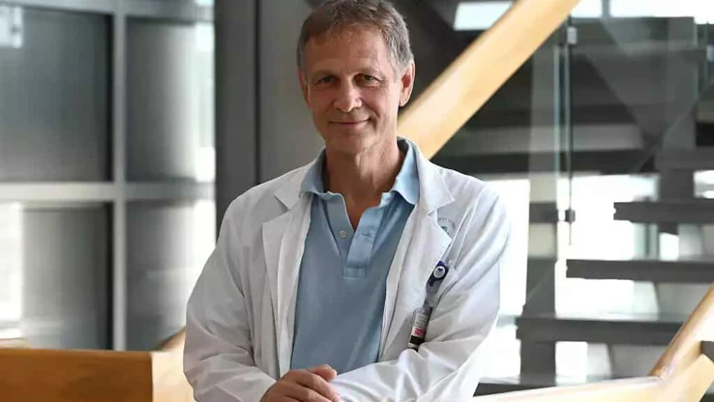 Dr. Guy Morag has been treating Maccabi Tel Aviv Basketball Club athletes on top of his work in a hospital. Photo by Efrat Eshel.