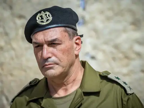 Eyal Zamir