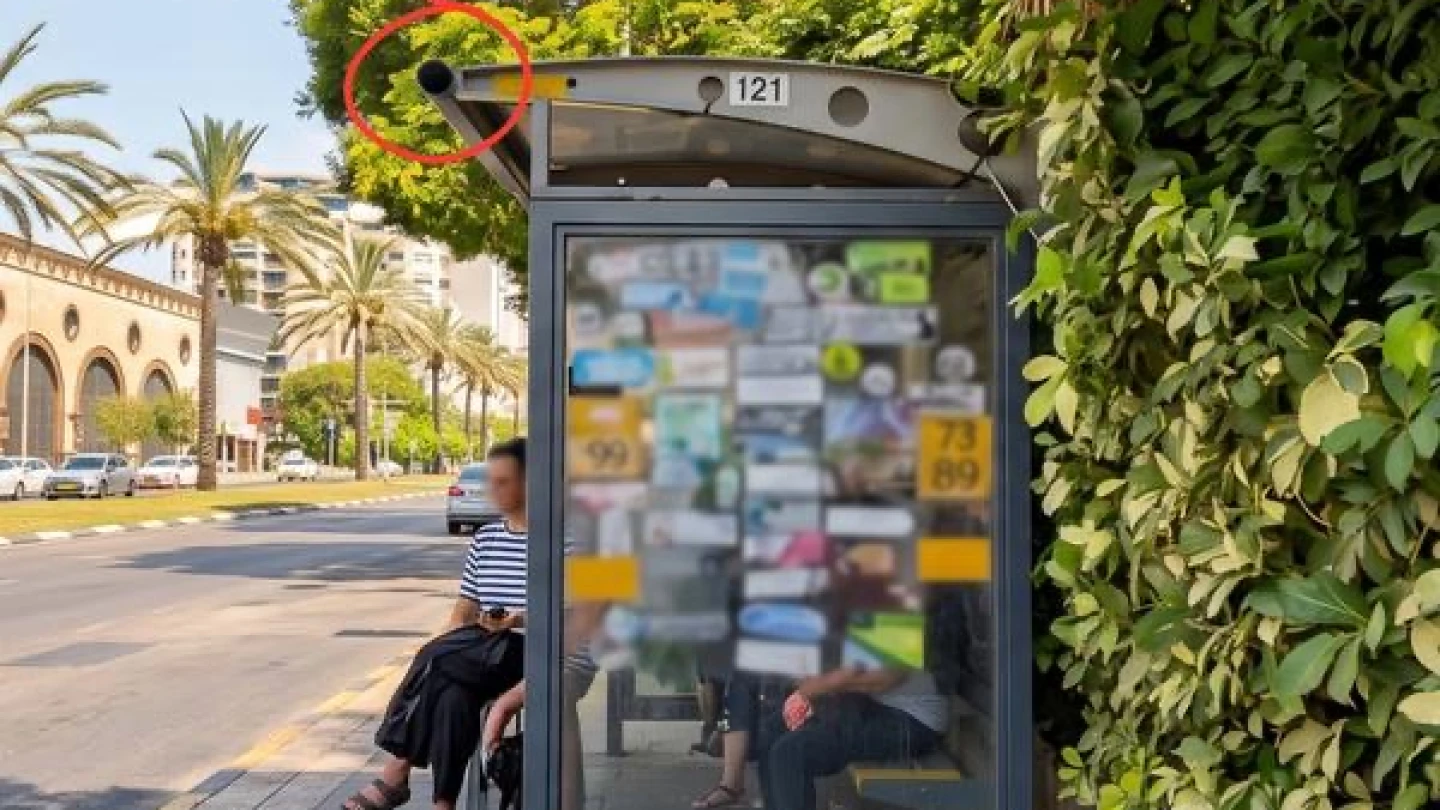 Israel gets its first air-conditioned bus stop