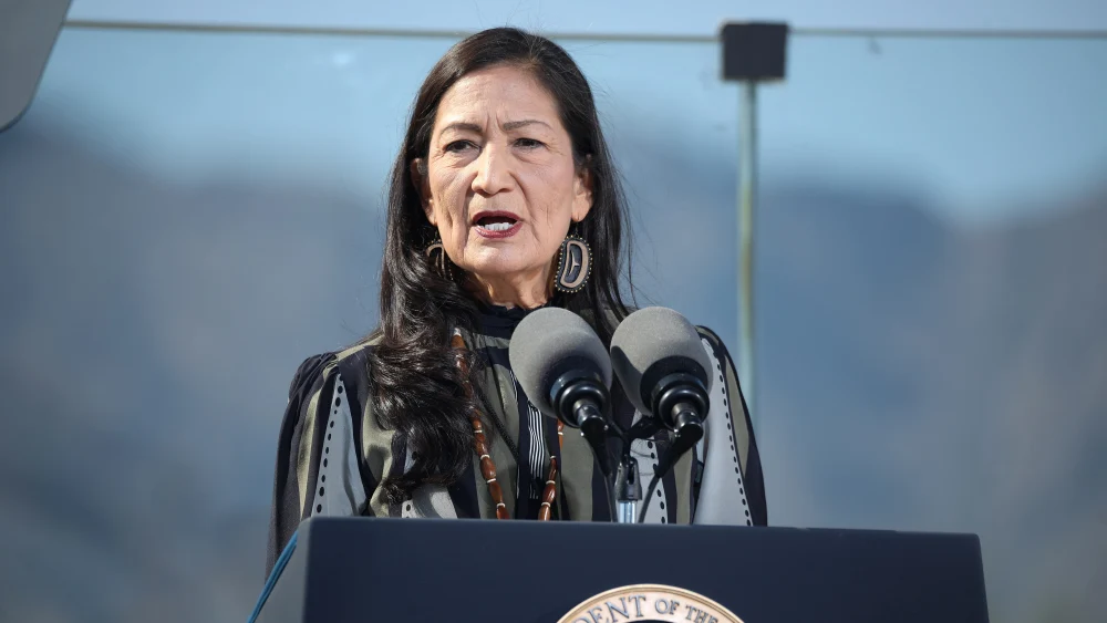 U.S. Secretary of the Interior Deb Haaland speaking with attendees at the Gila Crossing Community School in Laveen, Ariz., Oct. 25, 2024. Credit: Gage Skidmore via Creative Commons.
