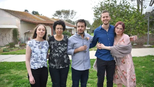 From right to left, Rimon Buchstab Kirsht, Yuval Buchstab, Yagev Buchstab, Esther Buchstab, Nofer Buchstab. Photo: Petel Event Photography.