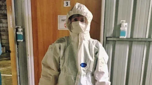 Rachel Gemara, a 32-year-old Jerusalem oncology nurse at Shaare Zedek Medical Center, saw the first fatality from the coronavirus (COVID-19) in Israel, 88-year-old Holocaust survivor Aryeh Even, take his final breaths. Credit: Courtesy.