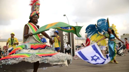Brazilian samba dancers perform at Tel Aviv port as part of a special festival on Aug. 7, 2016. Photo by Tomer Neuberg/Flash90.