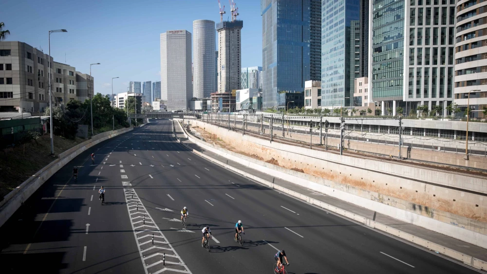 Empty streets in Tel Aviv, on Yom Kippur, Oct. 12, 2024. Photo by Miriam Alster/Flash 90.