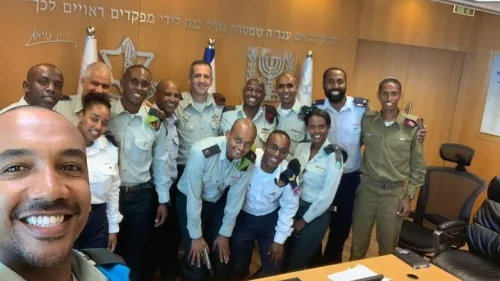 IDF Chief of Staff Lt. Gen. Aviv Kochavi meets with Ethiopian-Israeli officers to discuss both discrimination and opportunities for advancement within the military, July 28, 2019. Credit: Courtesy.